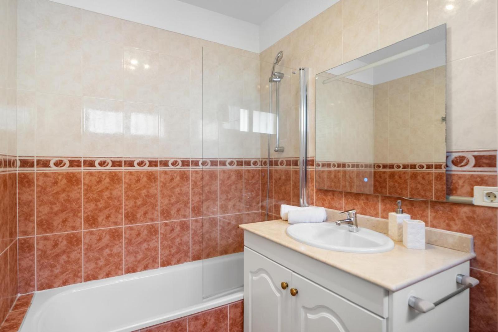 Roque Del Conde Aragon Apartman Costa Adeje  Kültér fotó